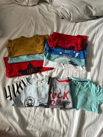Lot tee shirt 12 mois