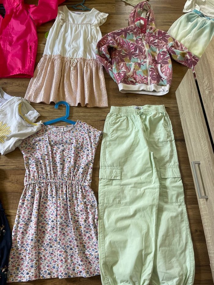 Grand lot de vêtements fille en 8 ans - photo numéro 3
