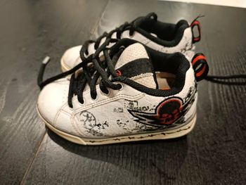 Chaussures à roulettes Heelys