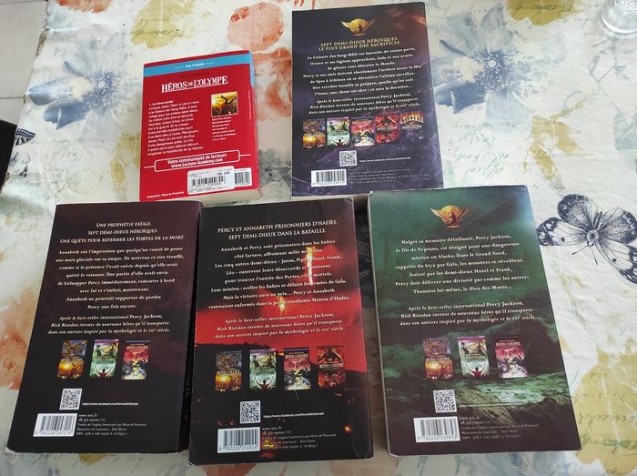 Lot de 5 livres les héros de l'Olympe de Rick Riordan
1 - photo numéro 2