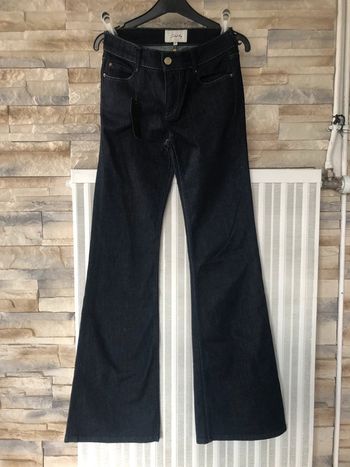 Jean pattes larges neuf