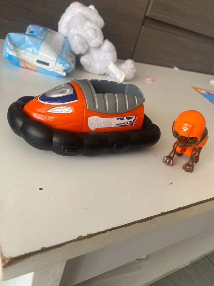 Figurine