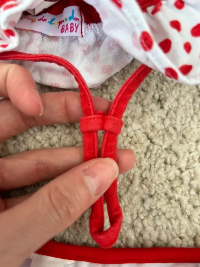 Lot chapeau et maillot de bain rouge fille - 6 mois - Agatha Ruiz de la Prada - photo numéro 2