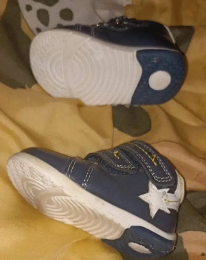 Chaussures 19 - photo numéro 5