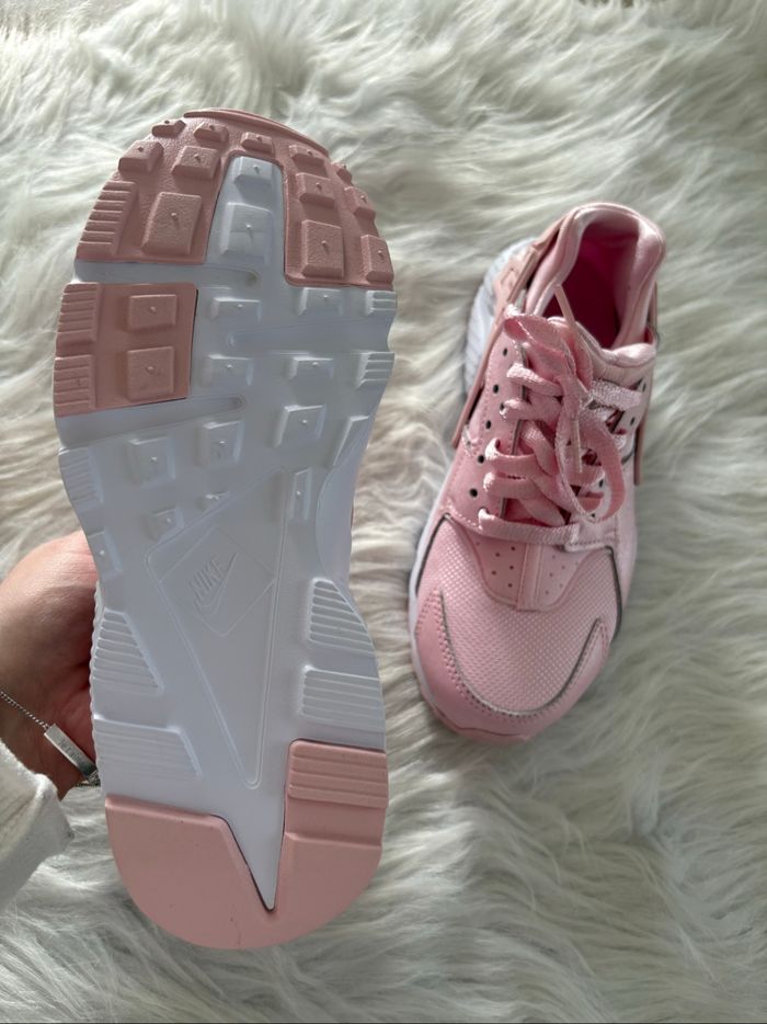 Nike Huarache neuve pointure 36 - photo numéro 5