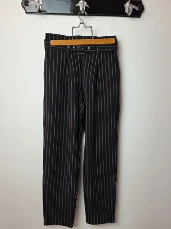 Pantalon noir rayé jambes larges 36