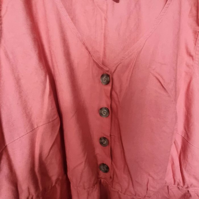 Robe longue en lin de bon prix collection en 50 jamais portee