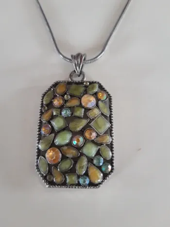 Collier vintage pierres fantaisies