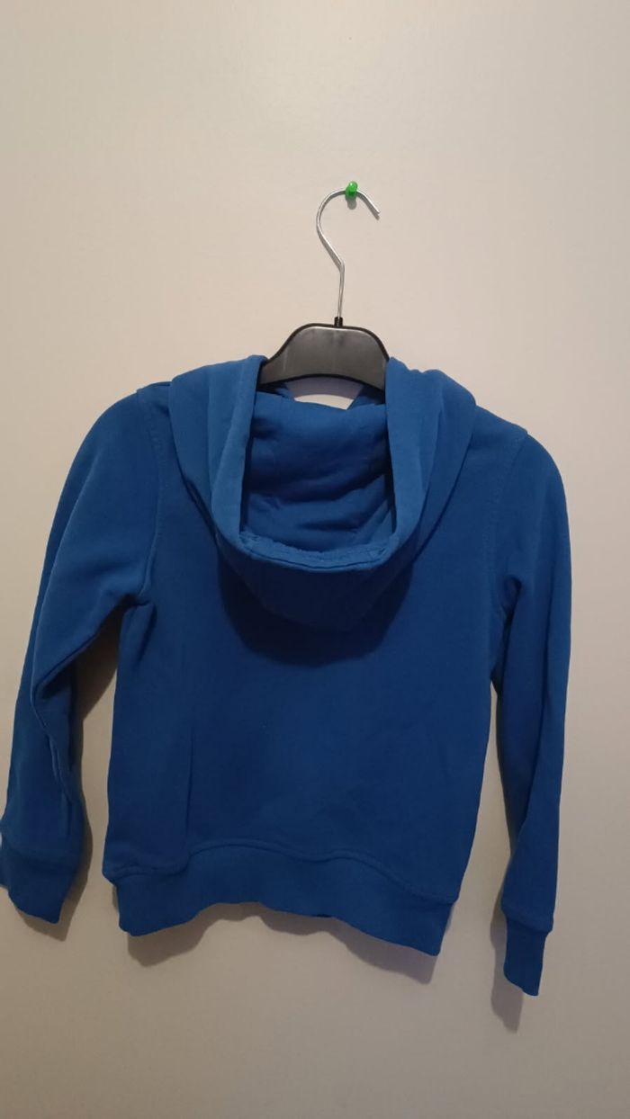 Sweat bleu - photo numéro 3