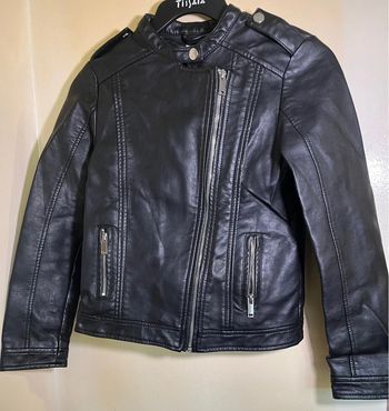 Veste cintrée  simili cuir noir