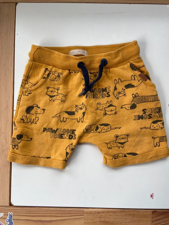 Short 2 ans