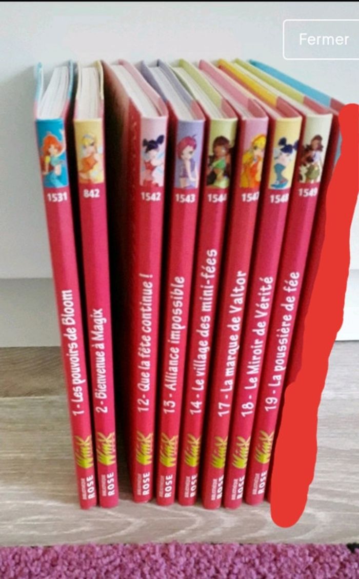 Lot de 8 livres Winx bibliothèque rose comme neufs