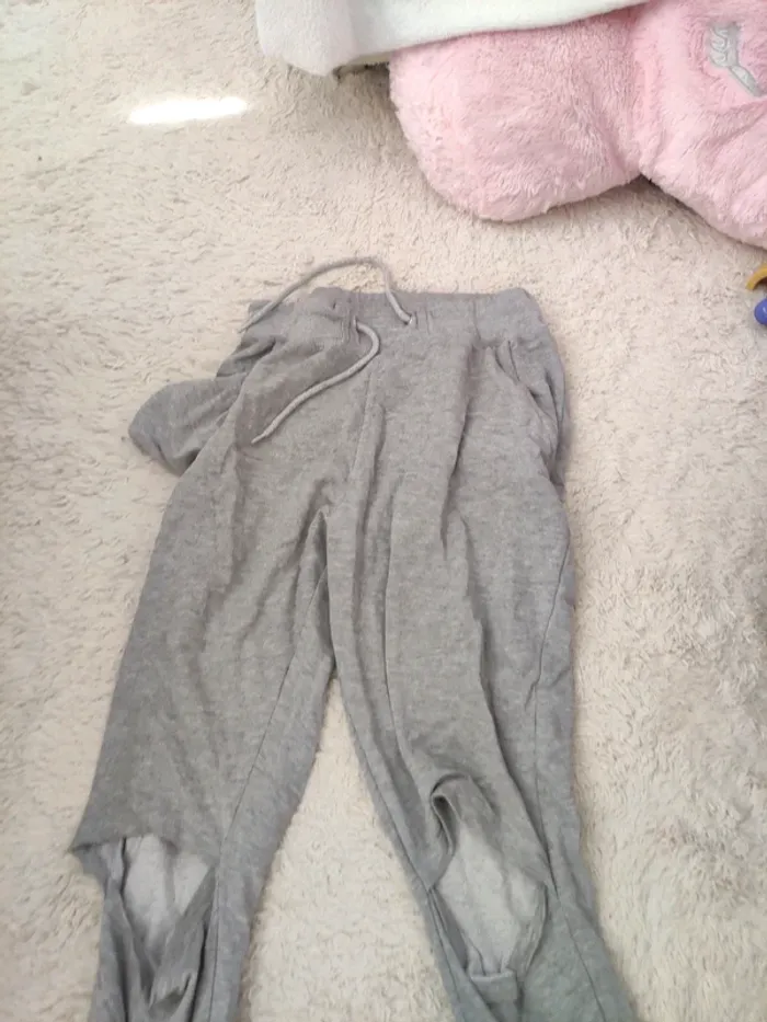 Pantalon gris - photo numéro 2