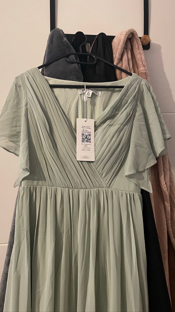 Robe de demoiselles d’honneur vert d’eau - photo numéro 5