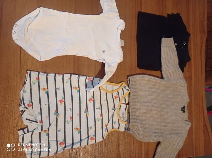 Lot vêtements 3 mois - photo numéro 3