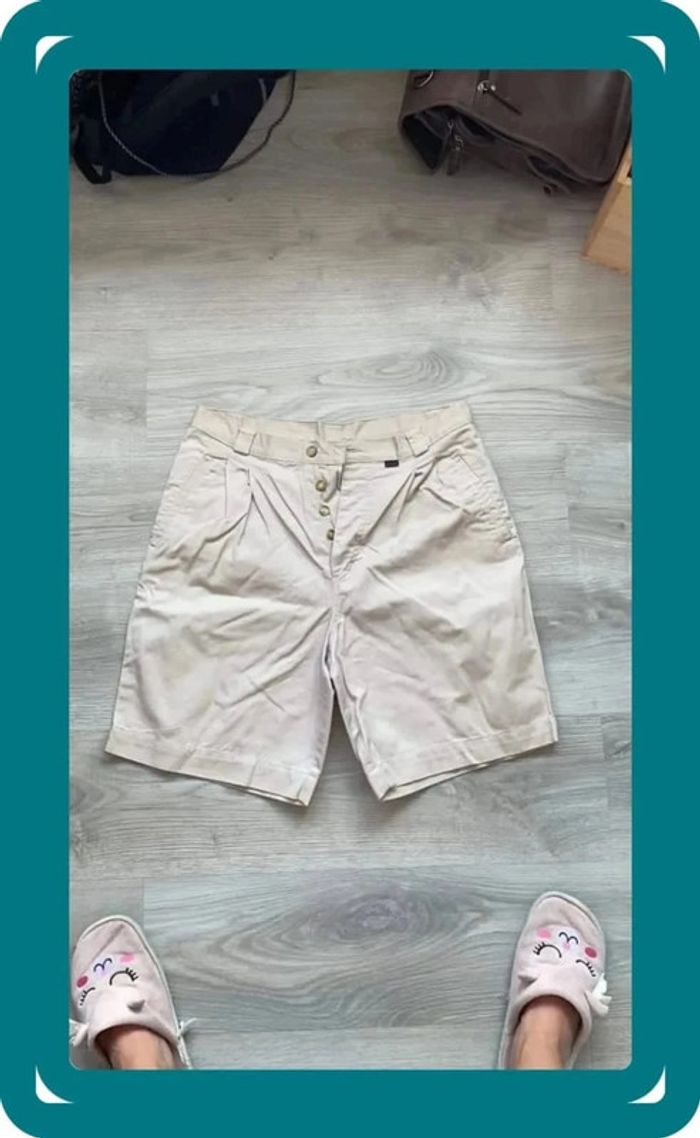 Short beige