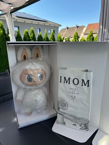 POPMART Les Monstres Labubu Zimomo Ange dans les Nuages Figurine avec Sac Fourre-Tout NEUF & OVP