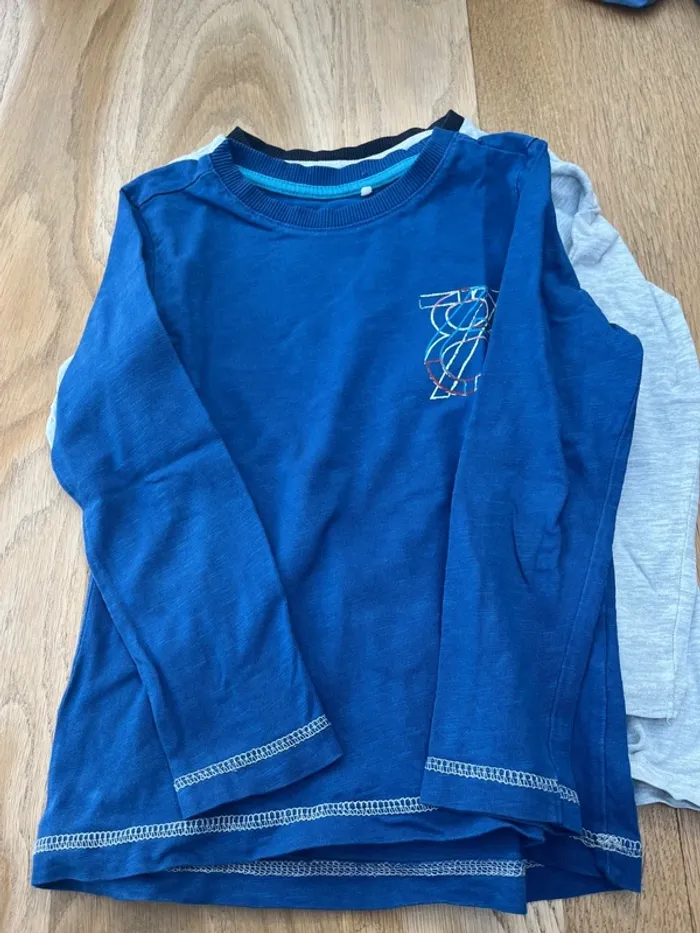 Lot 3 tee-shirts manches longues Esprit taille 4-5 ans - photo numéro 4