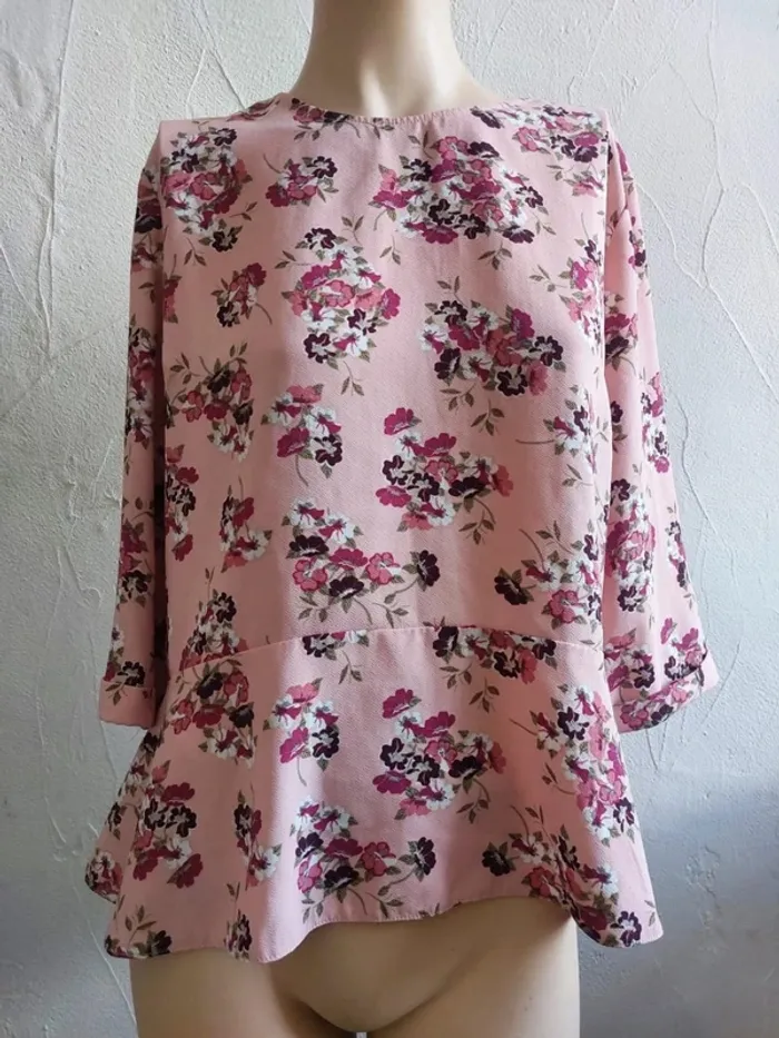 Blouse à fleurs rose Taille 42