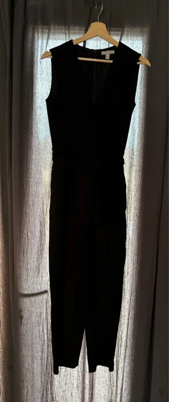Combinaison noire sans manches noire à la taille - photo numéro 4