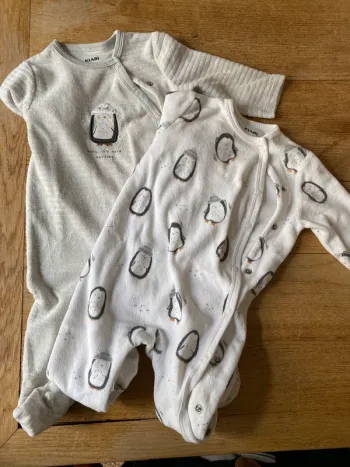 Lot pyjamas velours 6 mois Kiabi