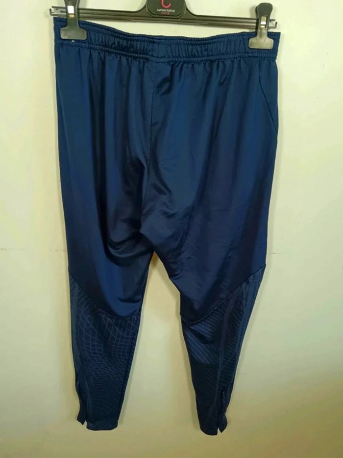 C25 jogging marine Nike M - photo numéro 2