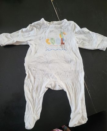 Pyjama léger taille 1 mois