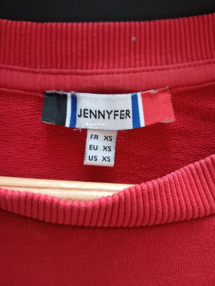 Sweat-shirt rouge - photo numéro 4