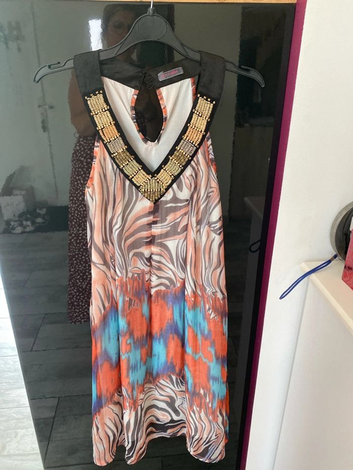 Robe épaule dénudée