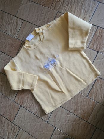 Sweat jaune / Taille 2 ans