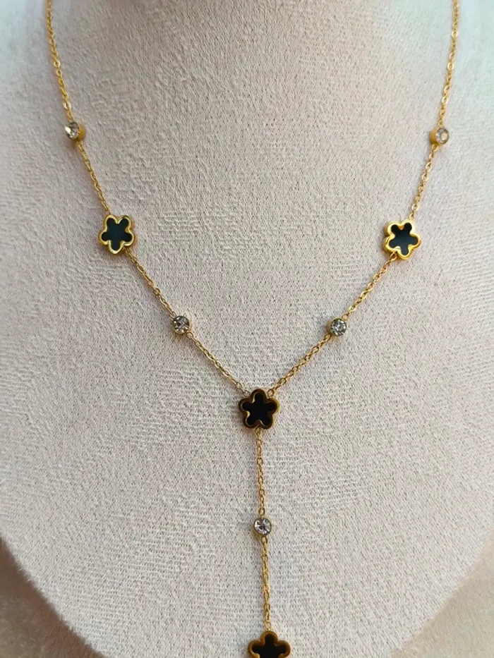 Pendentif doré en Y avec trèfles noirs nacrés - photo numéro 2
