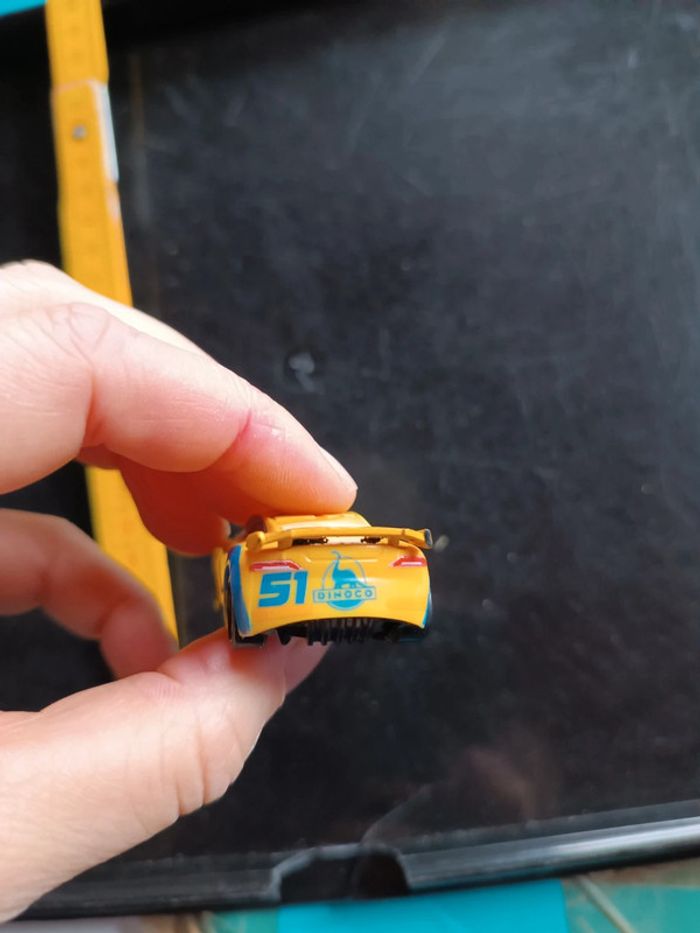 Voiture 51 cars dinoco - photo numéro 5