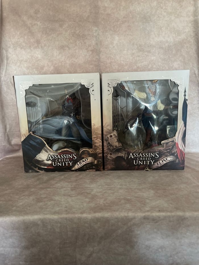 2 figurines Assassin's creed Unity - Arno & Elise - ubisoft - pure arts