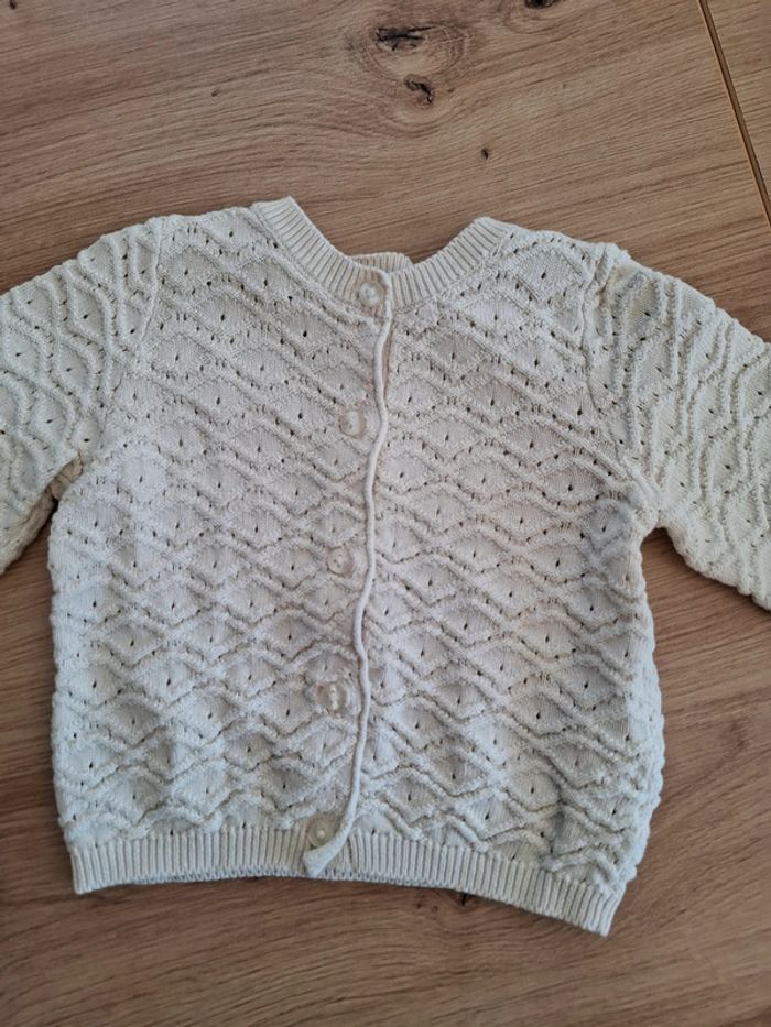 Gilet boutonné. Tape à l'œil 68cm - photo numéro 2