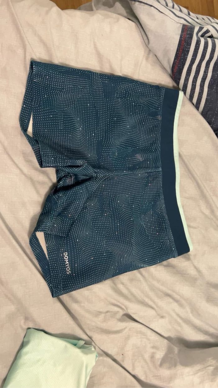 Short de sport femme taille M