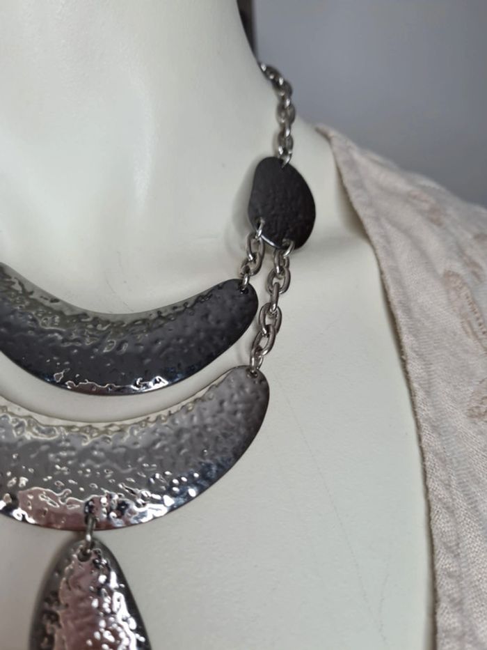 Collier argenté - photo numéro 2