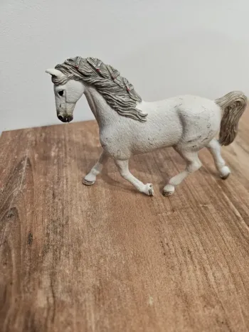 Cheval Schleich