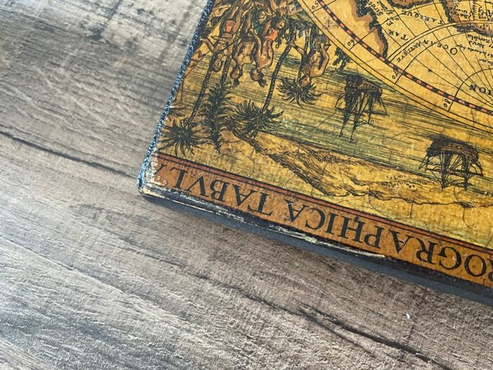 Cadre Mappemonde en bois - photo numéro 2