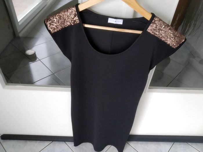 Robe noire - photo numéro 2