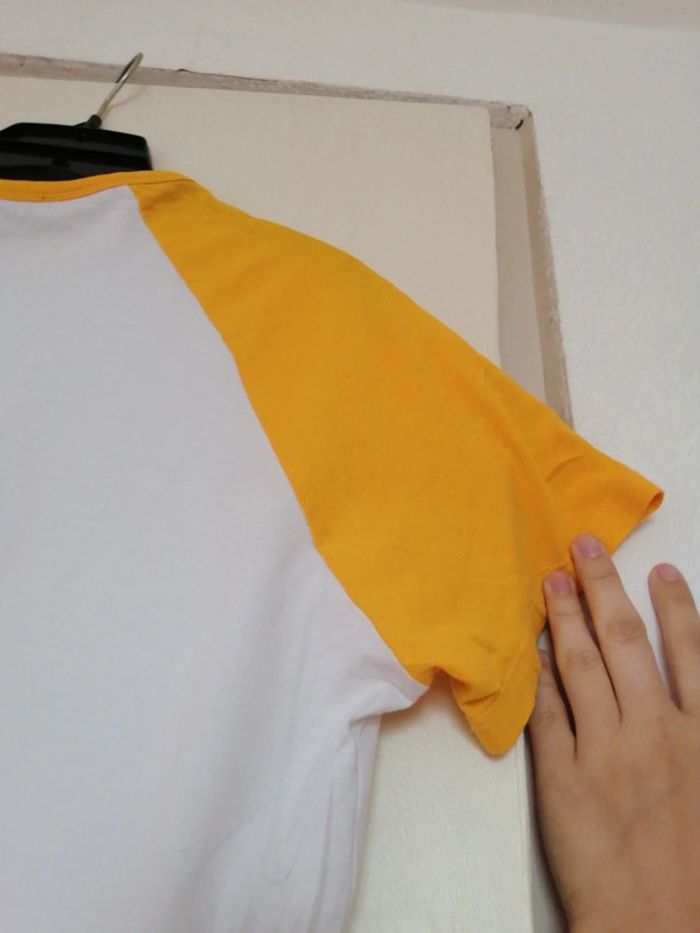 Tee shirt taille M couleur jaune moutarde et blanc de la marque Jenifer - photo numéro 11
