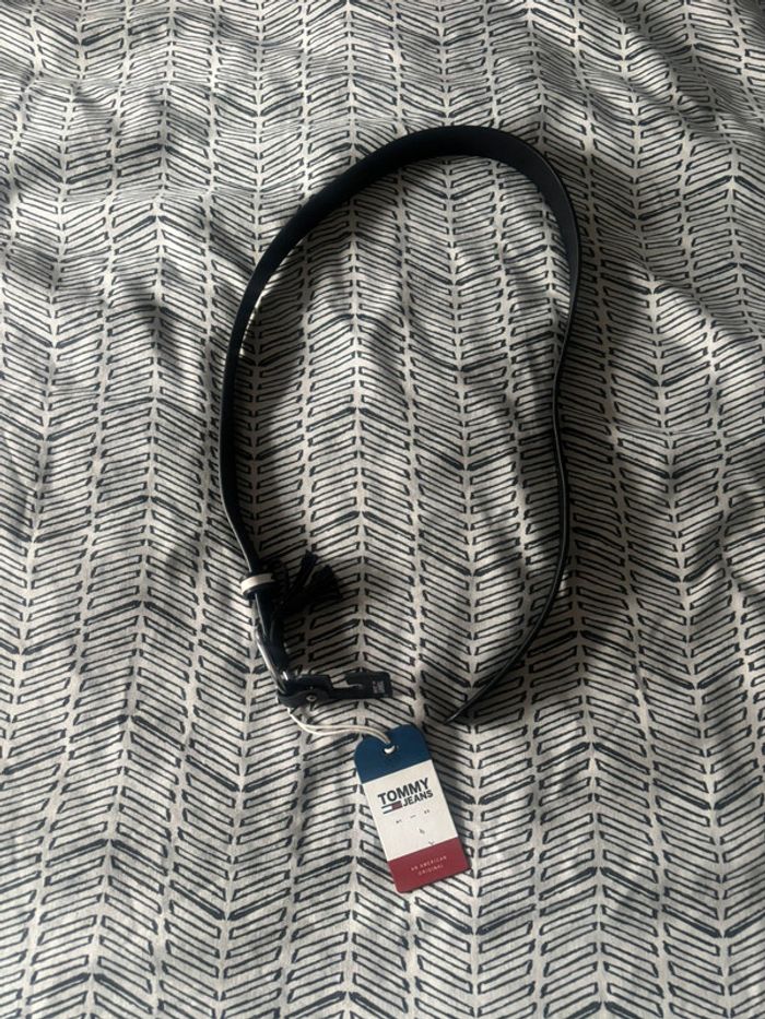 Ceinture femme Tommy jeans 85cm neuf avec étiquette