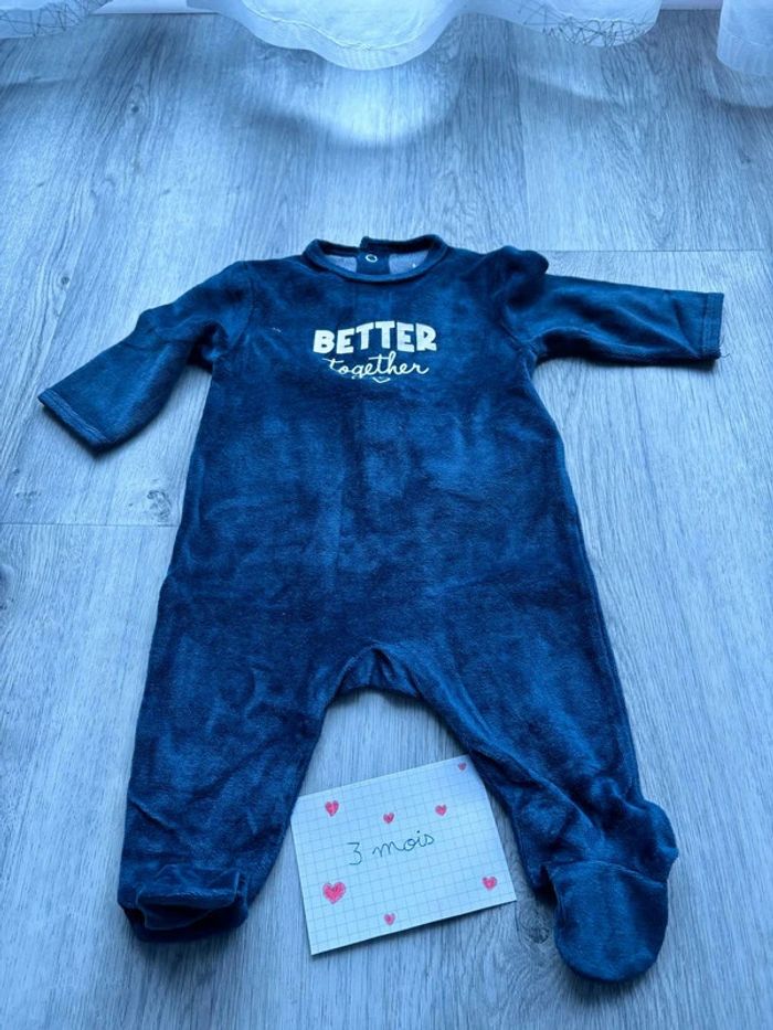 Lot pyjama taille 3 mois. - photo numéro 7