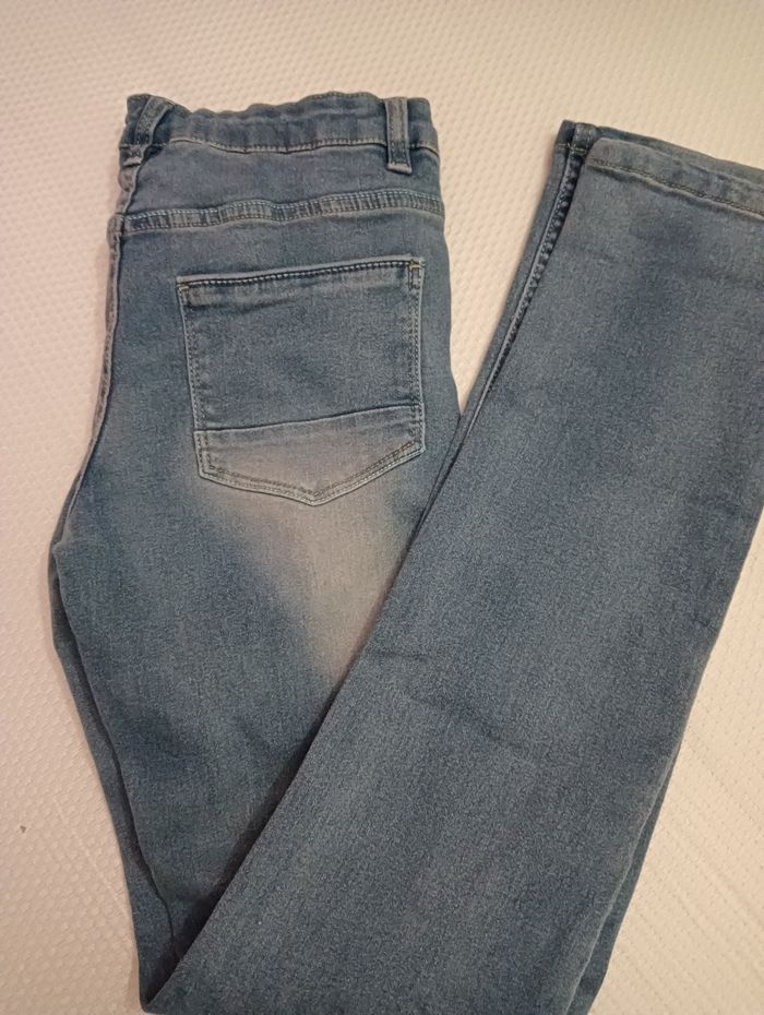 Jeans fille taille 14 ans - photo numéro 2