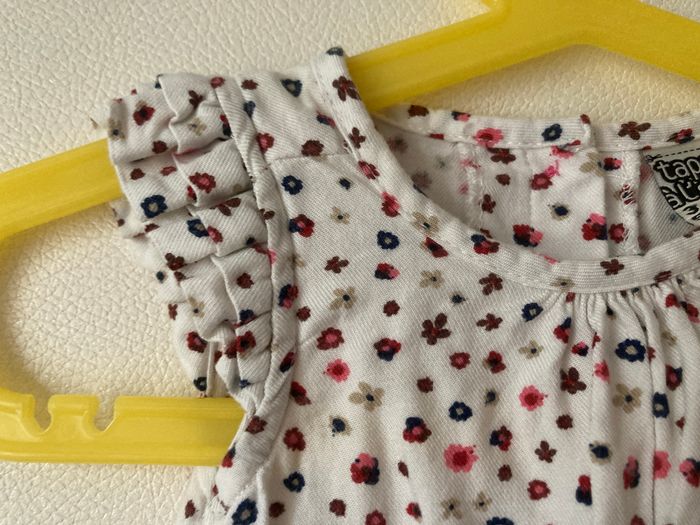 robe fleurie avec petit noeud bébé 3 mois - photo numéro 3