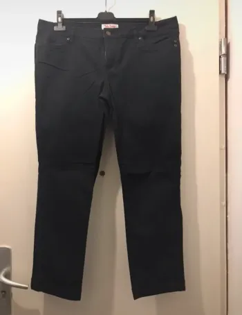 Pantalon jeans femme coupe droite john baner noir taille 46