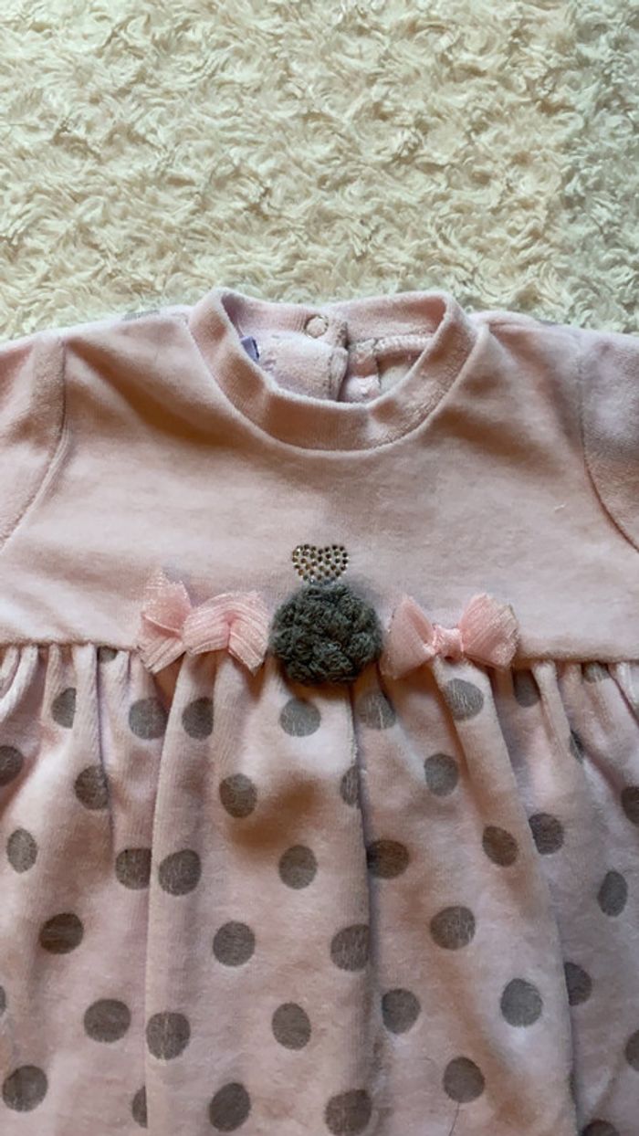 Pyjama 1 mois - photo numéro 2