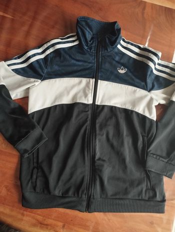 Veste adidas poche a fermeture t. 12 ans