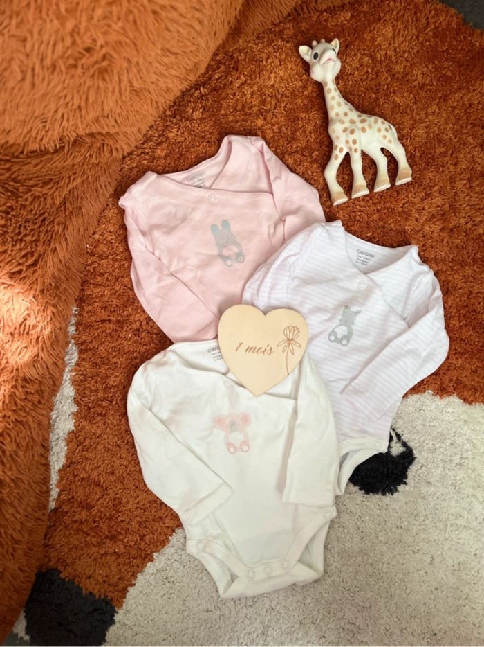 Lot 3 bodies manches longues bébé fille 1 mois – Obaibi– Neuf