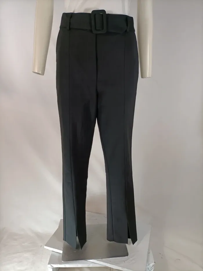 Pantalon noir tailleur élégant - coupe droite T 40 - Galerie Lafayette Vintage - photo numéro 2