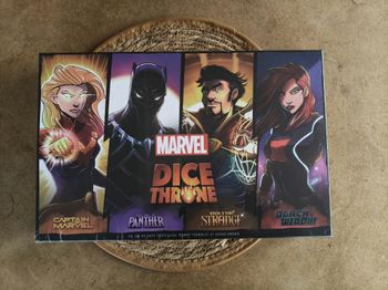 Dice Throne : Captain Marvel, Black Panther, Doctor Strange & Black Widow